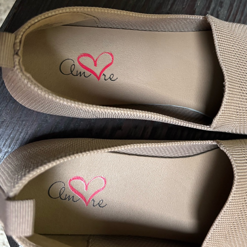 NWT Mia Amore Marleene Flats - Size 8.5 - Picture 2 of 8